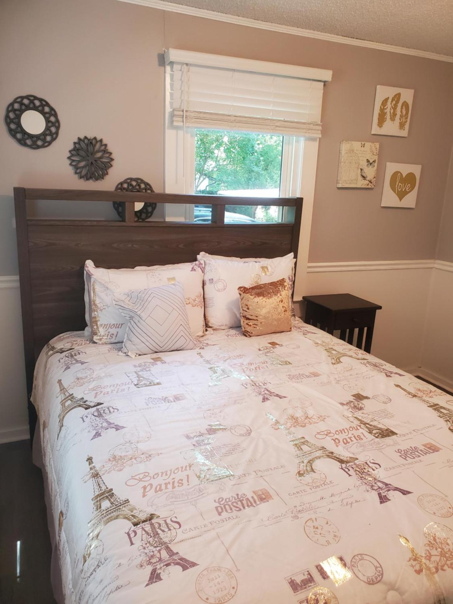 Private Single Level Standalone House Large Lot - 3 Bedrooms Charlotte Luaran gambar